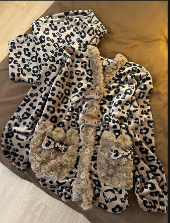 Bộ đồ ngủ họa tiết da báo – 69207 (Chốt hàng: trước 24h ngày 14/12)