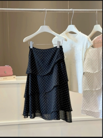 Chân váy chữ A chấm bi – 73051 (Chốt hàng: trước 24h ngày 26/4)