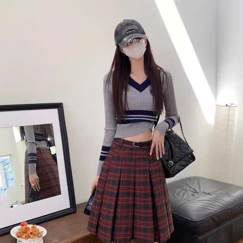 Mã sp: Chân váy xếp ly ca rô – 77876 (giao 269) ⏰ Chốt hàng: trước 24h ngày 10/9
